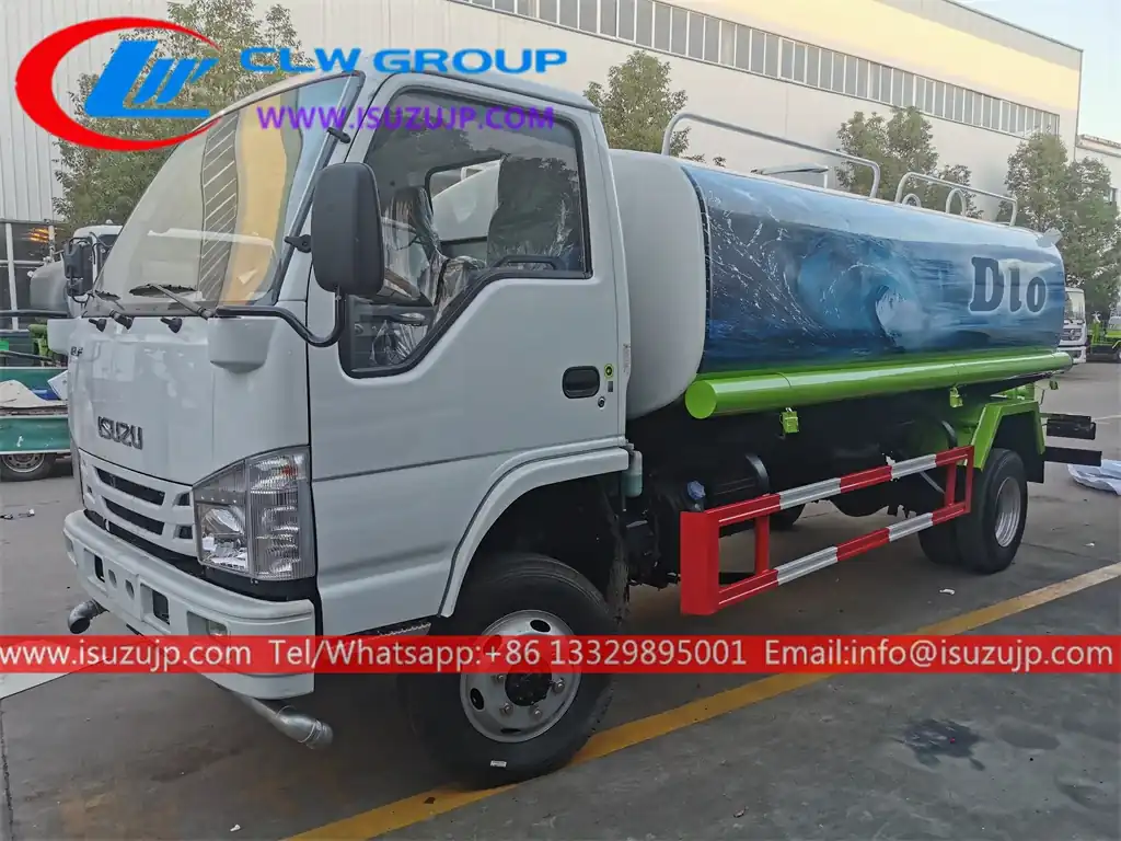4x4 Isuzu 8000L water tanker