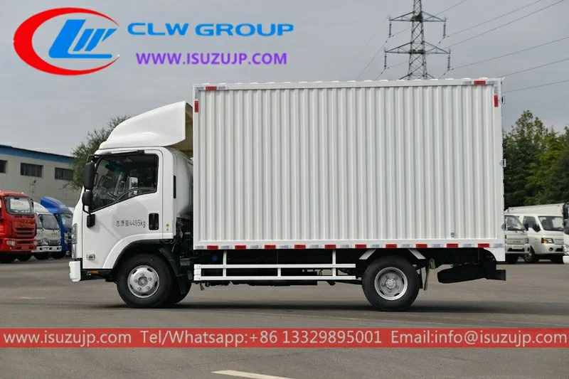 ISUZU all wheel drive custom box truck