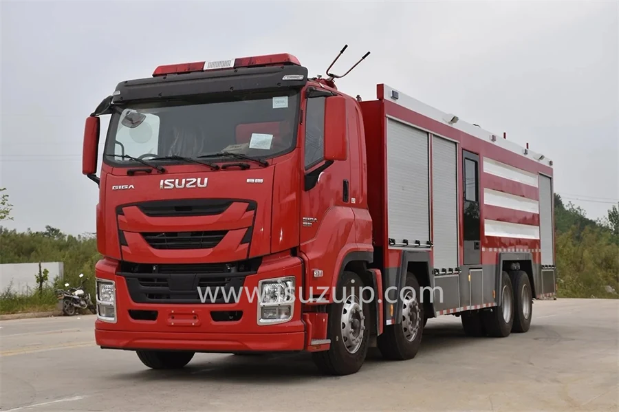 12 wheel ISUZU GIGA Fire fighting vehicle
