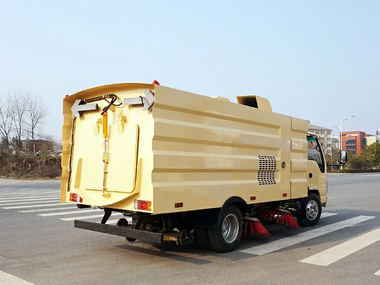 ISUZU 3 ton road soil sweeper machine
