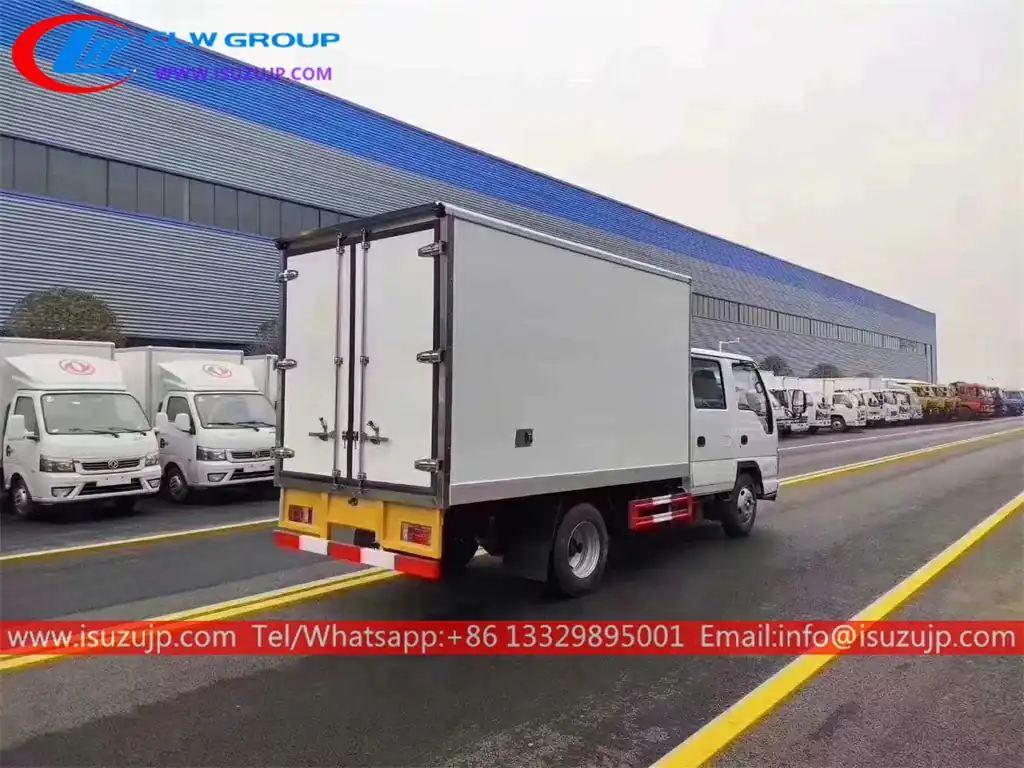 ISUZU Double cabin refrigerated light trucks