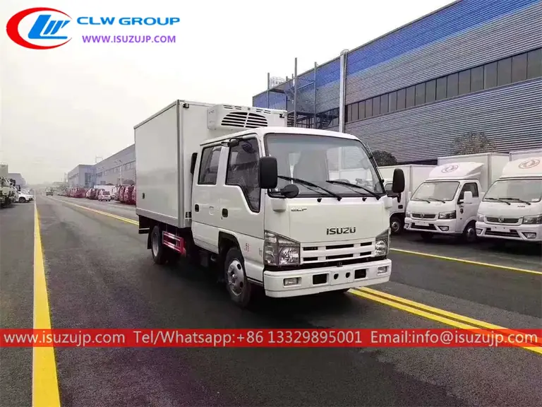 ISUZU Double cabin meat hook refrigerator truck