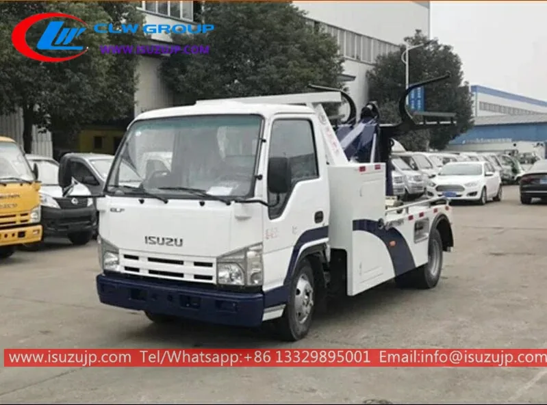 ISUZU small towing wrecker truck