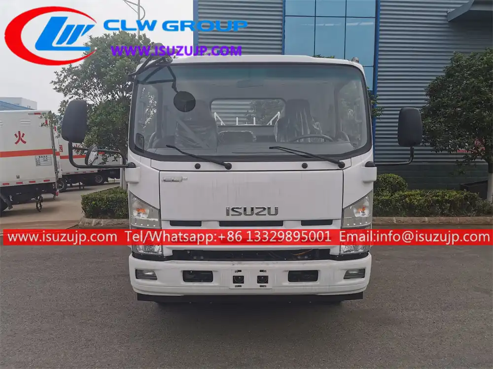 ISUZU ELF 5000liters pure water supply and distribution truck for sale Ethiopia (4)
