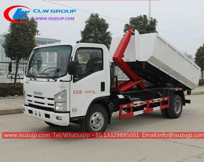 ISUZU 8t hook and pull trucks United Arab Emirates