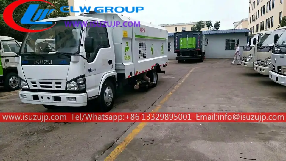ISUZU NKR 6 ton road vacuum cleaner truck
