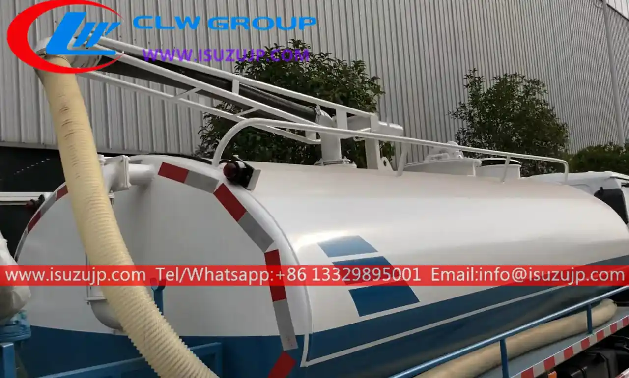 ISUZU NKR 6000liters wastewater vacuum truck