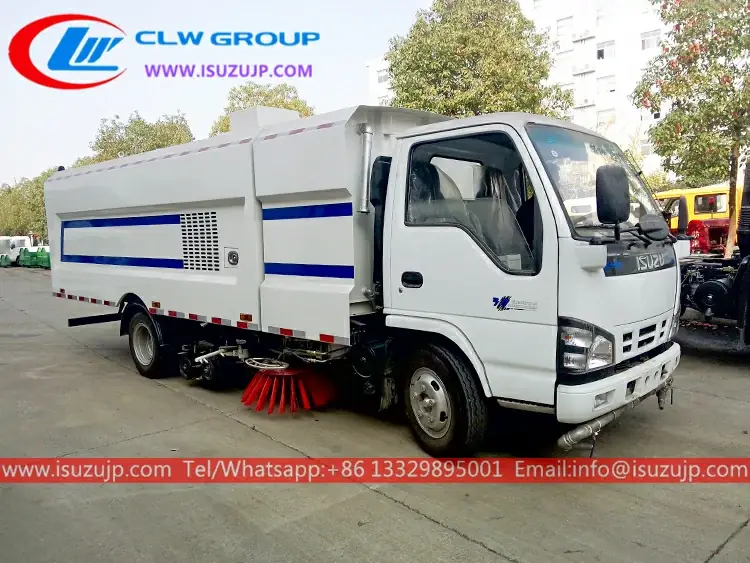 ISUZU street sweeping vehicles for municipality and road