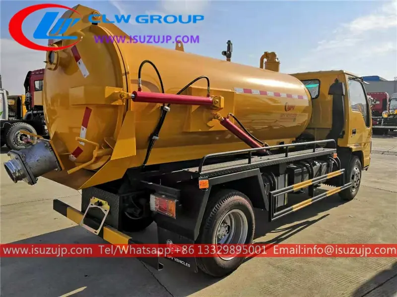 Isuzu NJR 4cbm sewage collection truck
