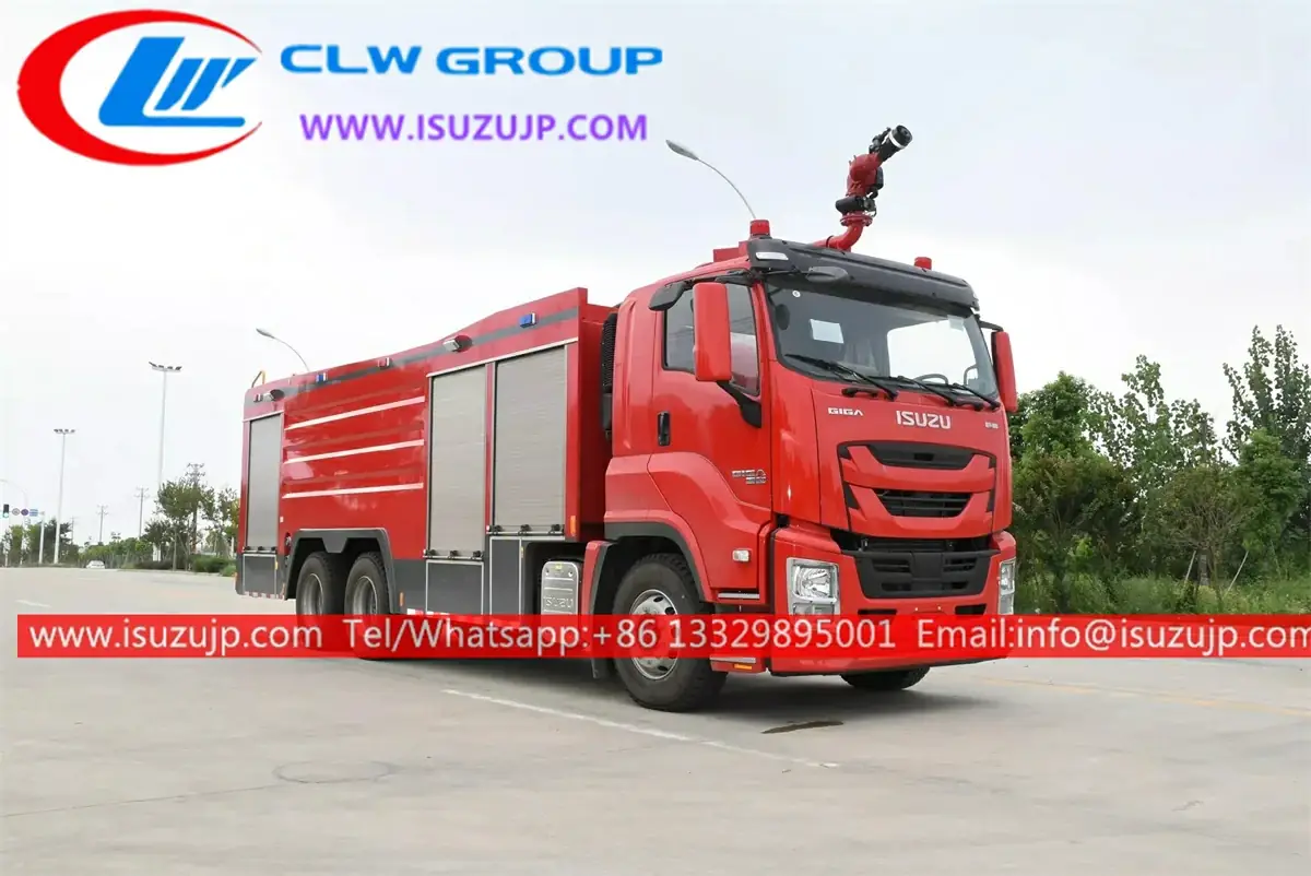 Large ISUZU GIGA fire fighter truck